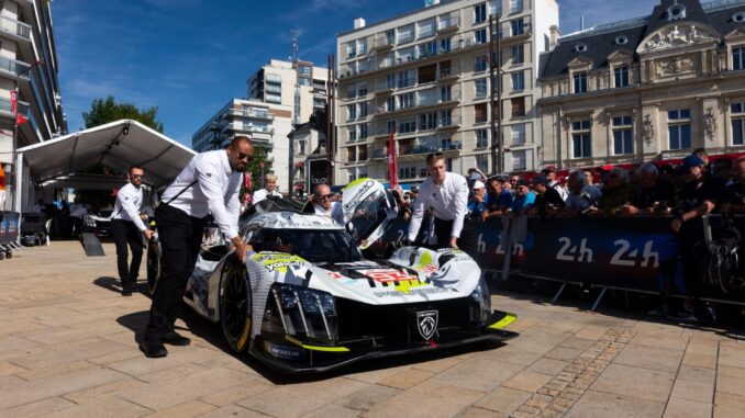 El 9X8 de Peugeot en el pesaje en Le Mans | Fuente: Peugeot Sport