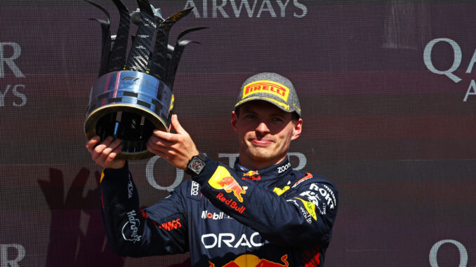 Max Verstappen con el segundo puesto de Silverstone | Fuente: Red Bull