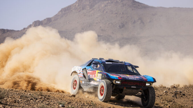 Carlos Sainz durante la cuarta etapa del Rally de Marruecos | Fuente: Julien Delfosse / DPPI