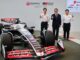 Ayao Komatsu con los dirigentes de Toyota | Fuente: Haas F1