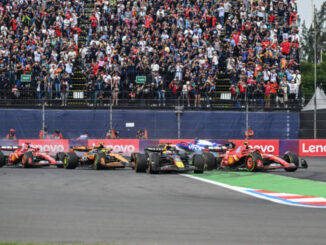 Verstappen en la salida del GP de México 2024 contra Carlos Sainz | Fuente: Getty Images