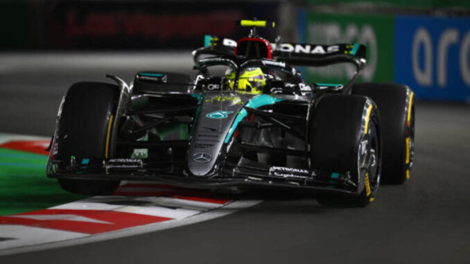 Lewis Hamilton durante los segundos libres en Las Vegas | Fuente: Getty Images